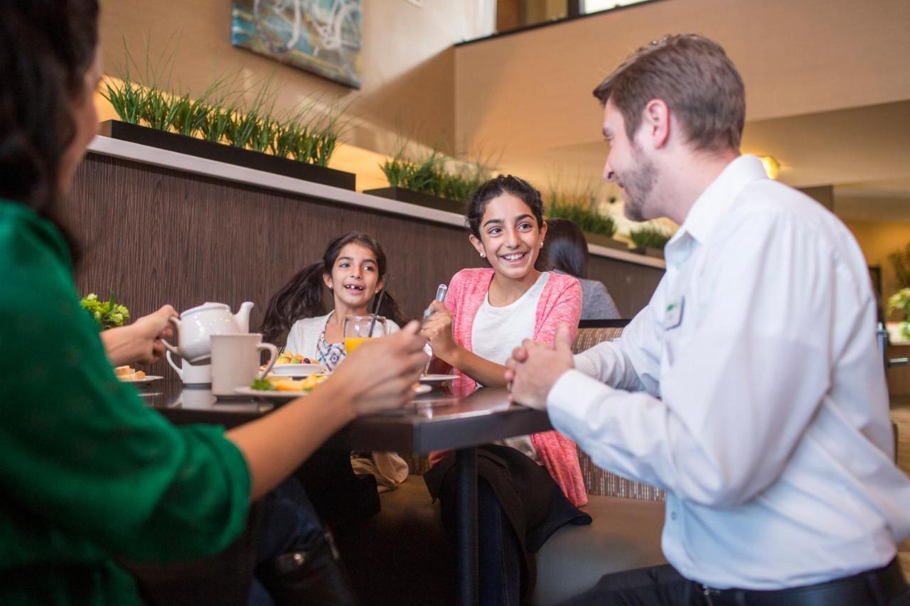 Holiday Inn Indianapolis - Airport Area N By Ihg Екстер'єр фото
