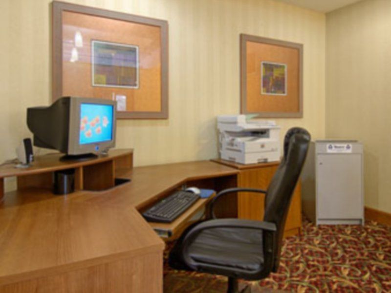 Holiday Inn Indianapolis - Airport Area N By Ihg Екстер'єр фото